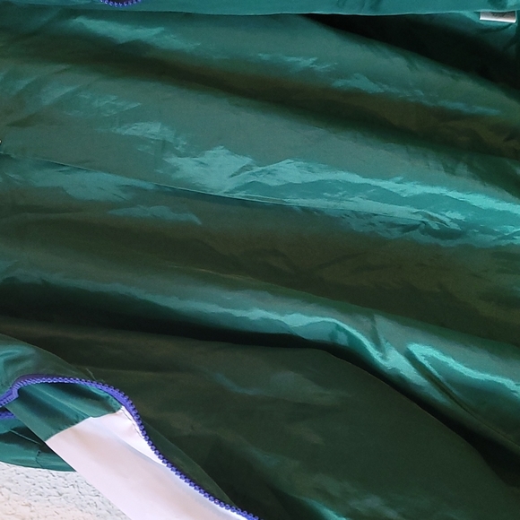 Outer Edge Ladies Green Windbreaker Size Small - Picture 5 of 7